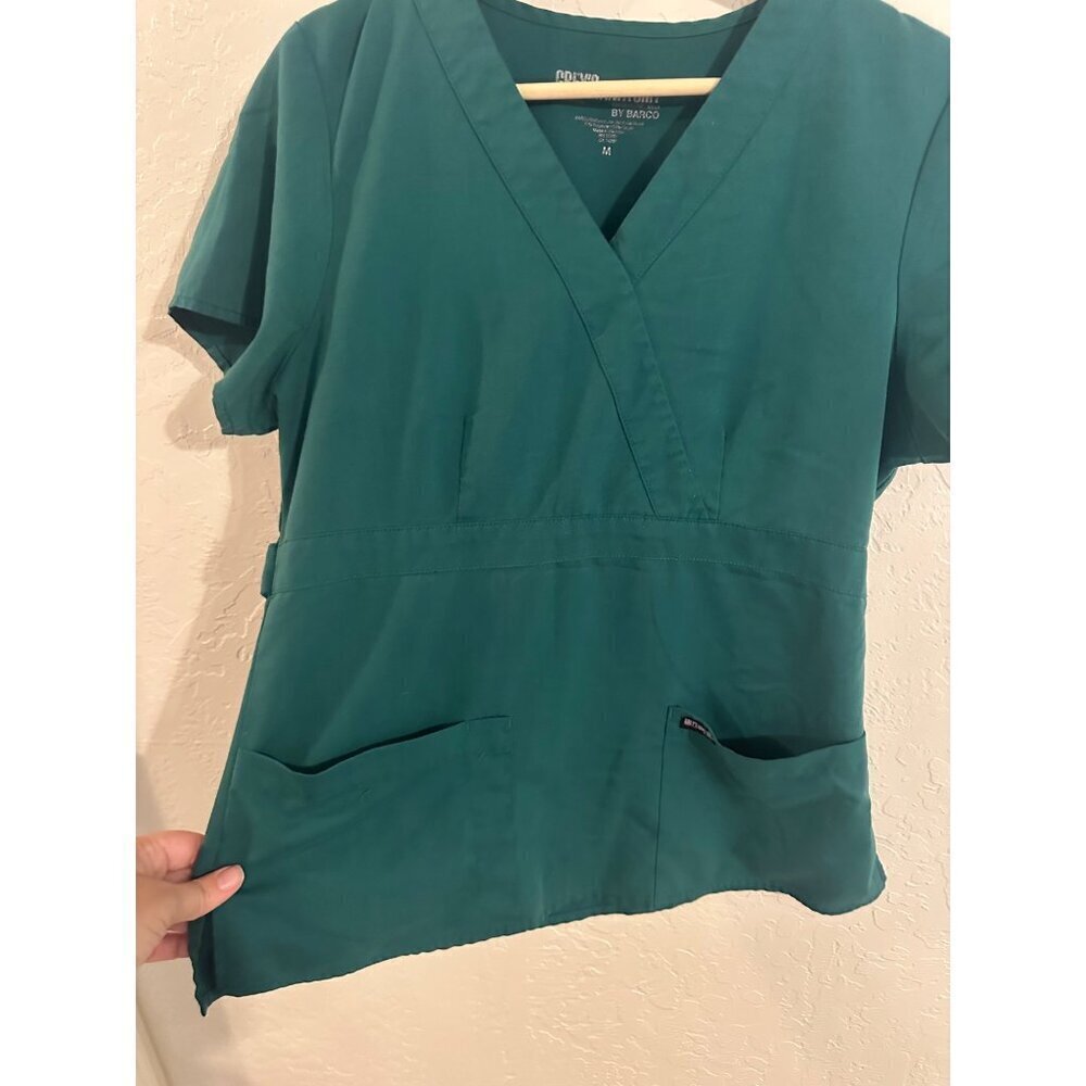 Greys Anatomy Y by Barco Classic Mock Neck Scrub Top - Picture 6 of 9